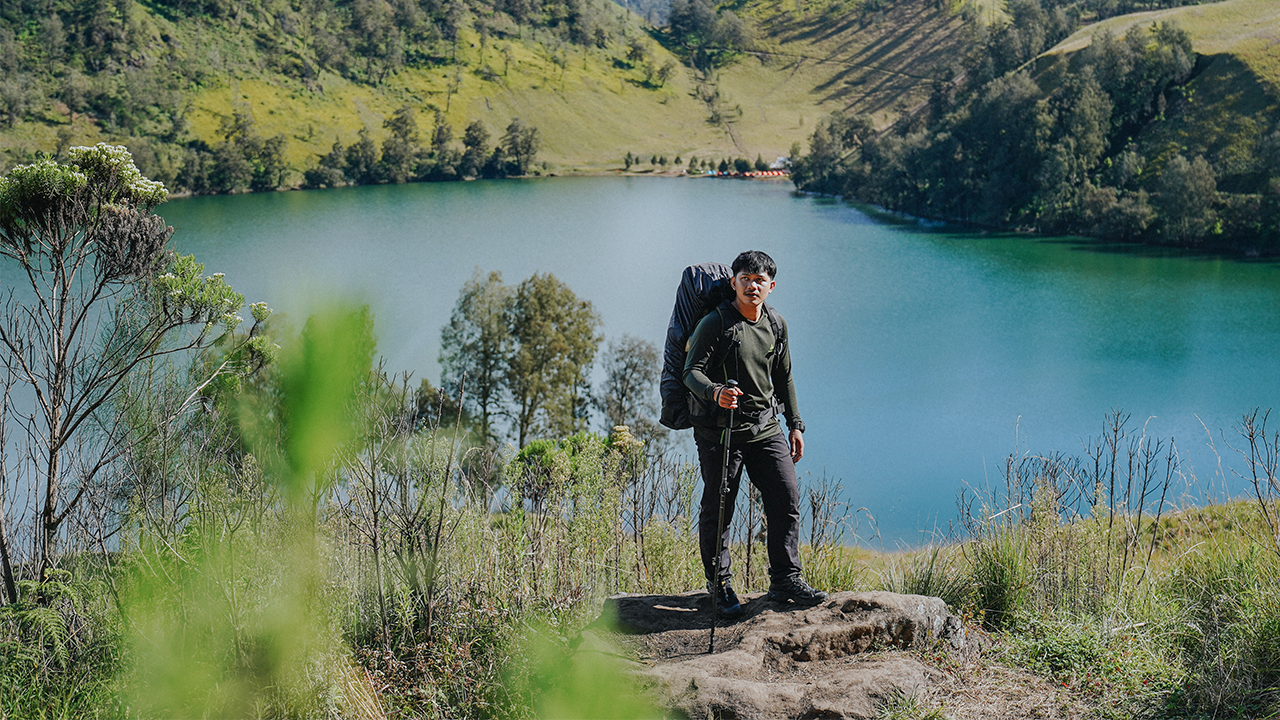 Sepatu Hiking